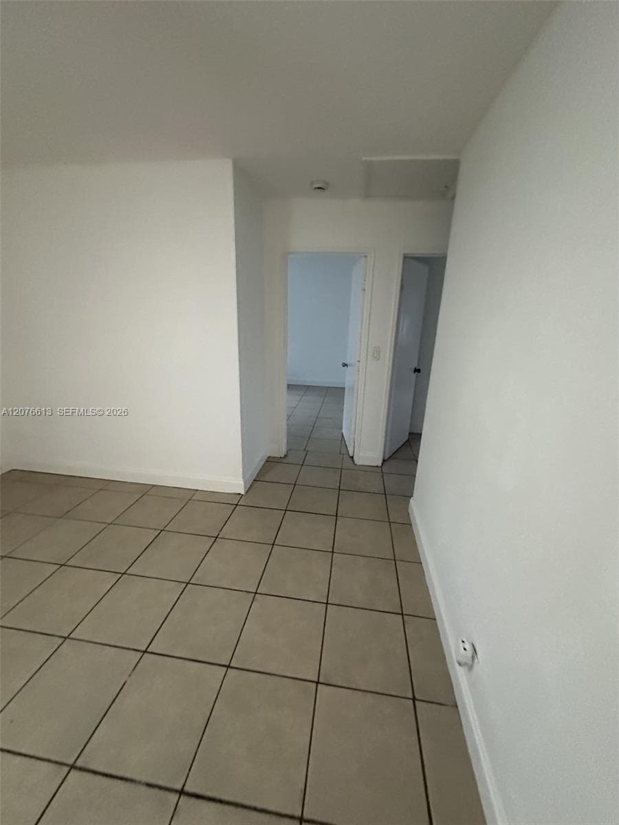 409 SW 4th Ter # w, Hallandale Beach, FL 33009 photo 3