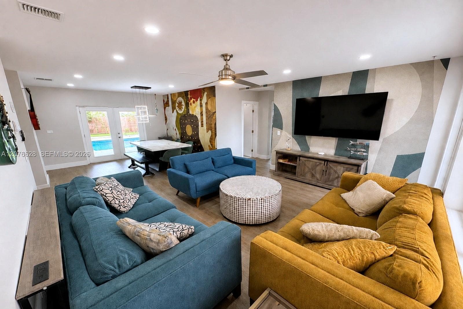 6511 Park St, Hollywood, FL 33024 photo 4