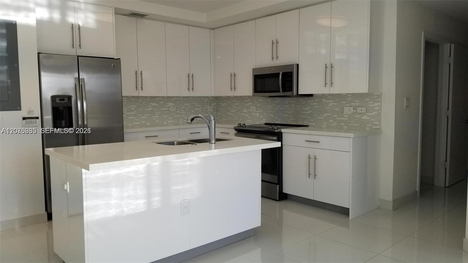 2651 NE 212th Ter # 207, Miami, FL 33180 photo 2