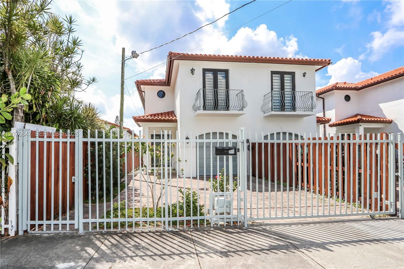 3018 SW 17th St, Miami, FL 33145 photo 2