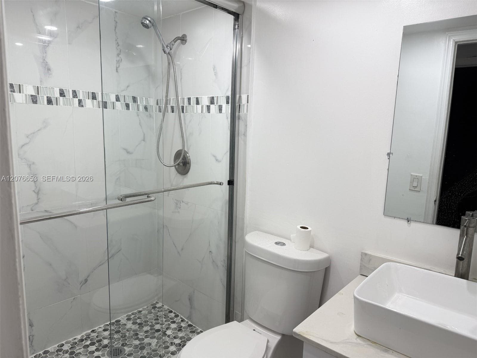 6055 W 19th Ave # 311, Hialeah, FL 33012 photo 3