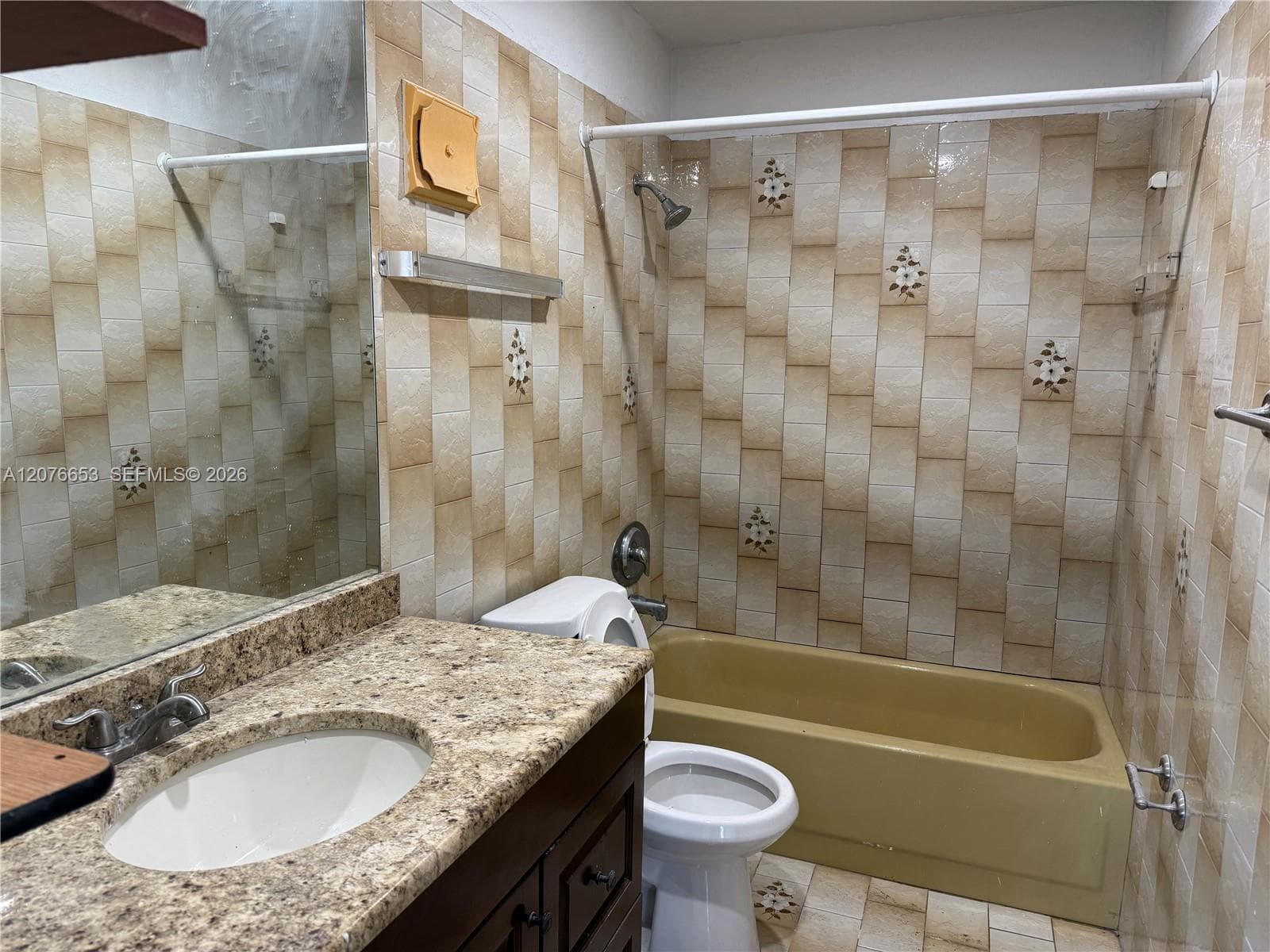 6055 W 19th Ave # 311, Hialeah, FL 33012 photo 4