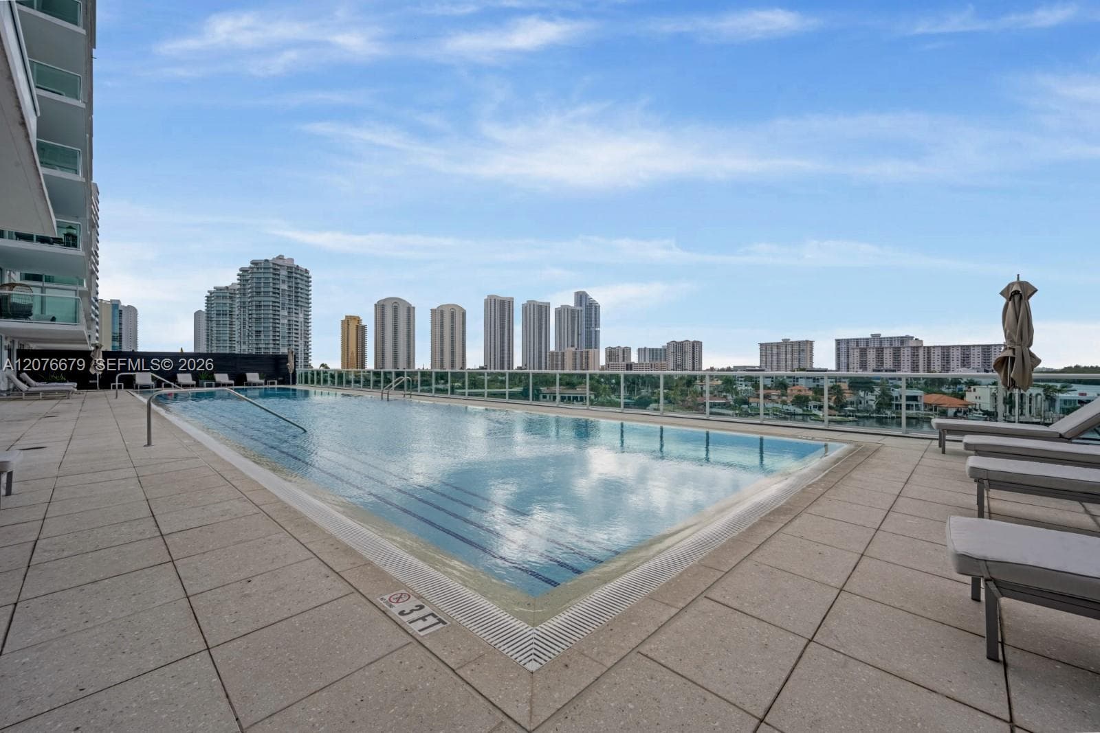 400 Sunny Isles Blvd # 908, Sunny Isles Beach, FL 33160 photo 3