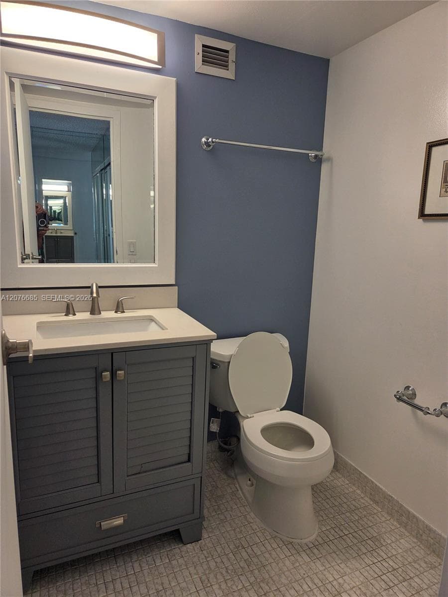 501 Three Islands Blvd # 209, Hallandale Beach, FL 33009 photo 4