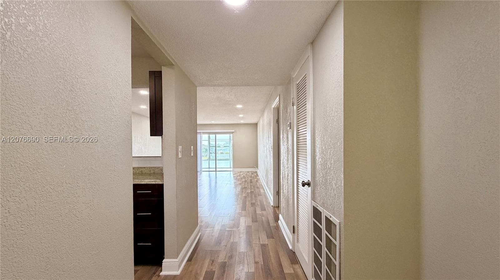 879 NE 195th St # 425, Miami, FL 33179 photo 2
