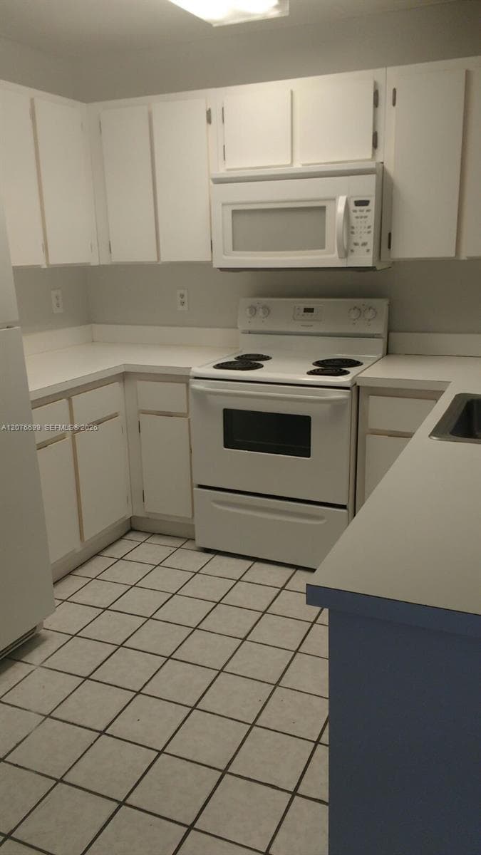 9810 Hammocks Blvd # 202, Miami, FL 33196 photo 3