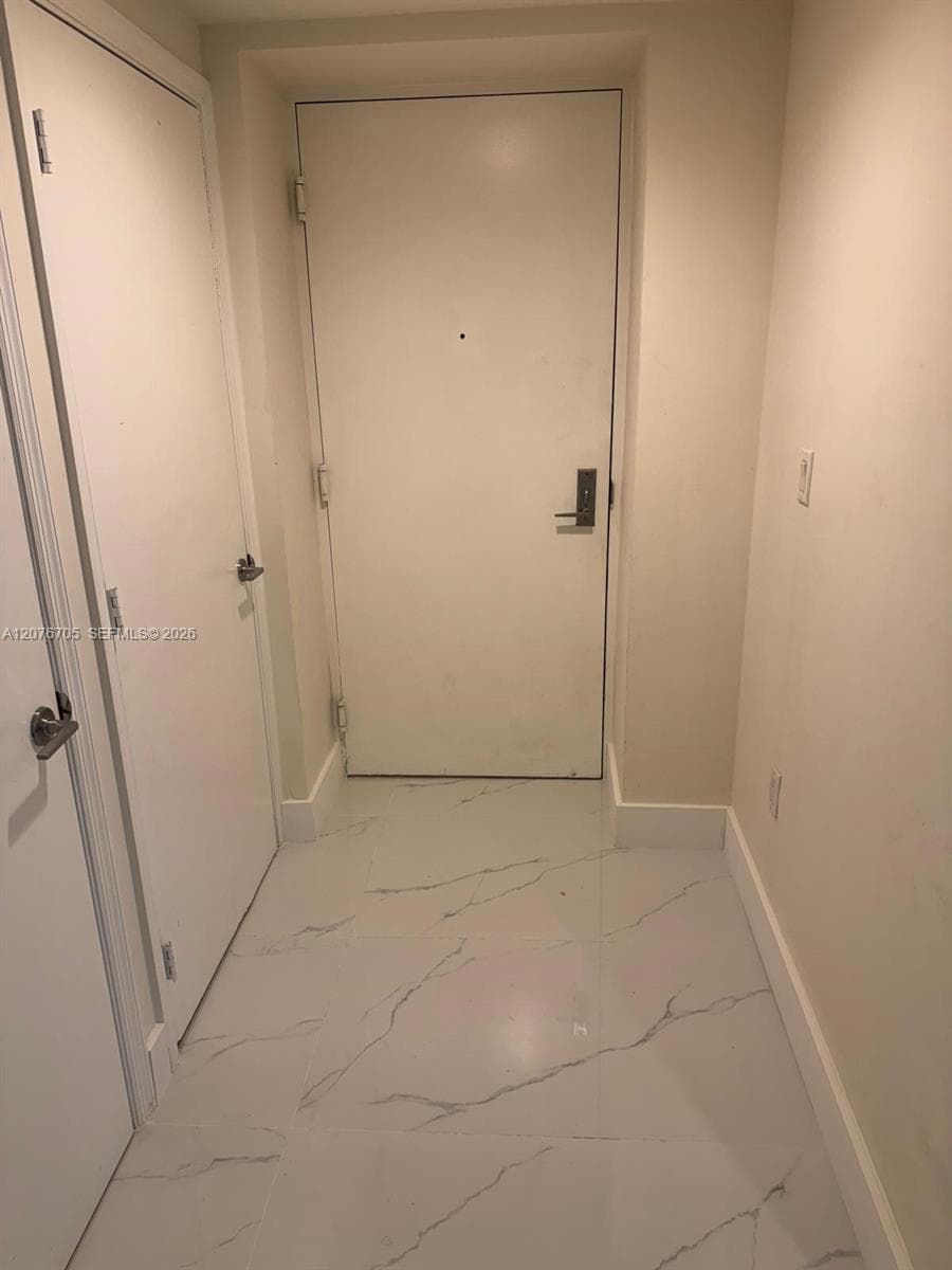 500 Brickell Ave # 3210, Miami, FL 33131 photo 3