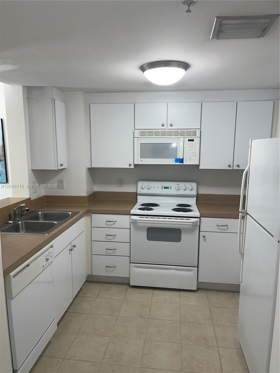 1250 S Miami Ave # 1410, Miami, FL 33130 photo 5