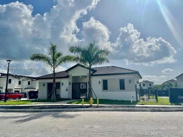 269 SW 159th Ct, Pembroke Pines, FL 33027 photo 4