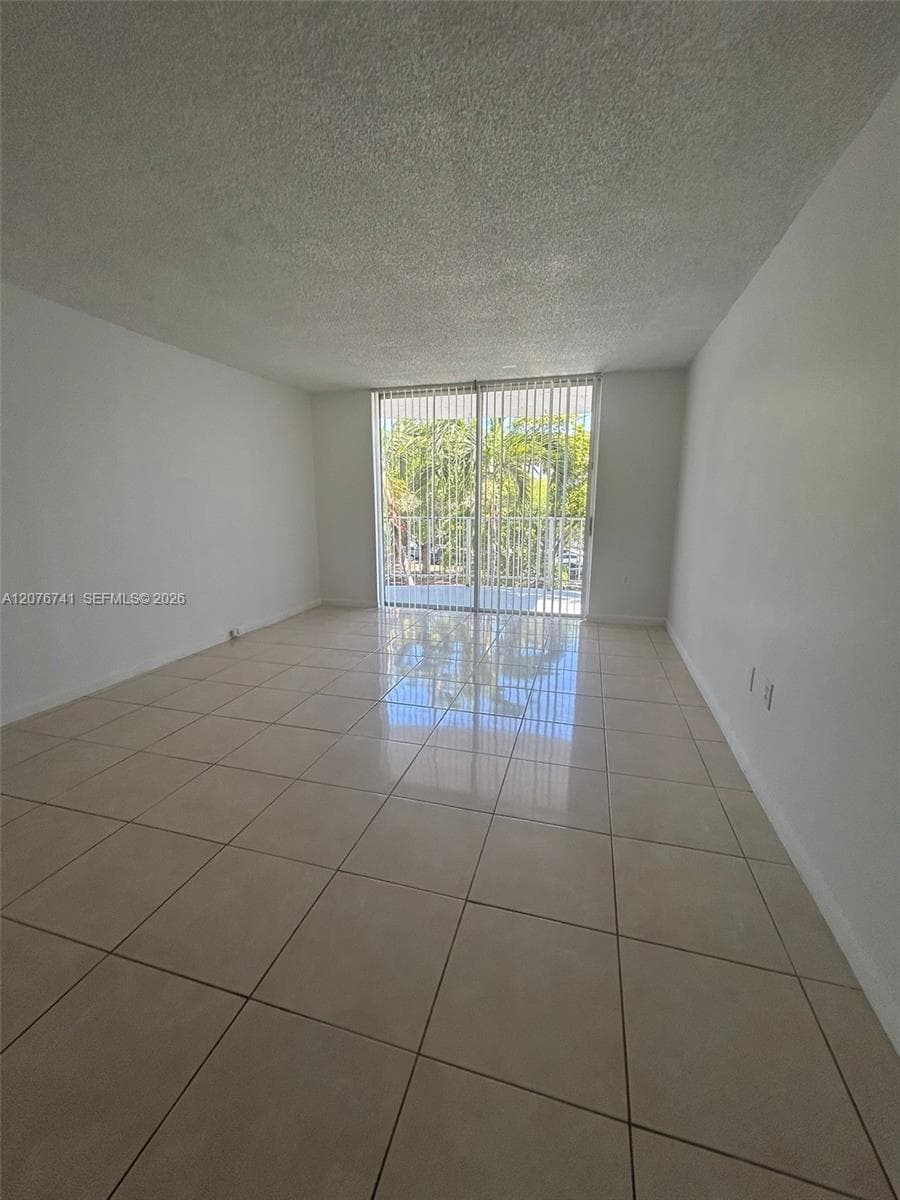 496 NW 165th St Rd # D-310, Miami, FL 33169 photo 5