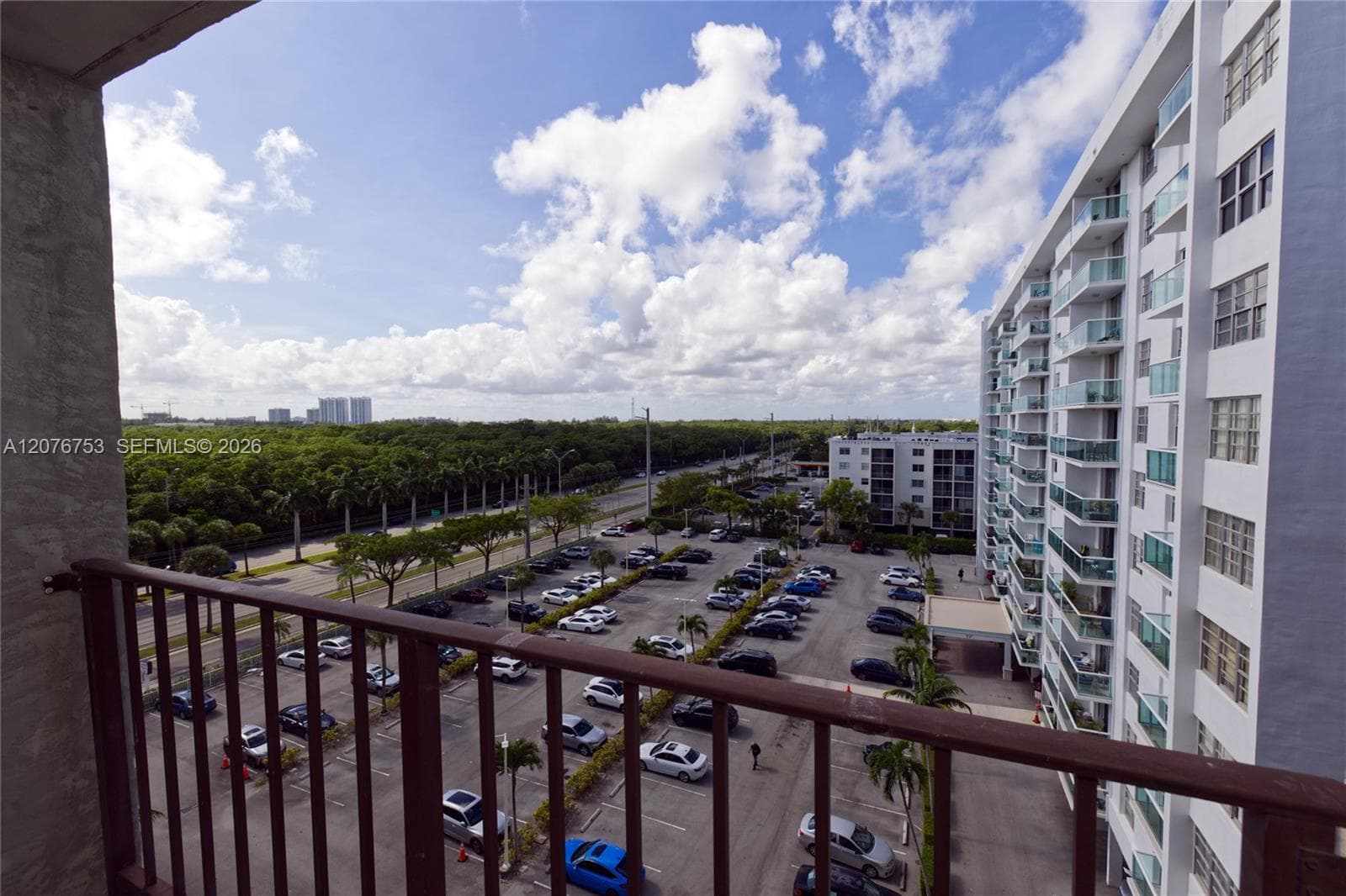 2903 N Miami Beach Blvd # 806, North Miami Beach, FL 33160 photo 2