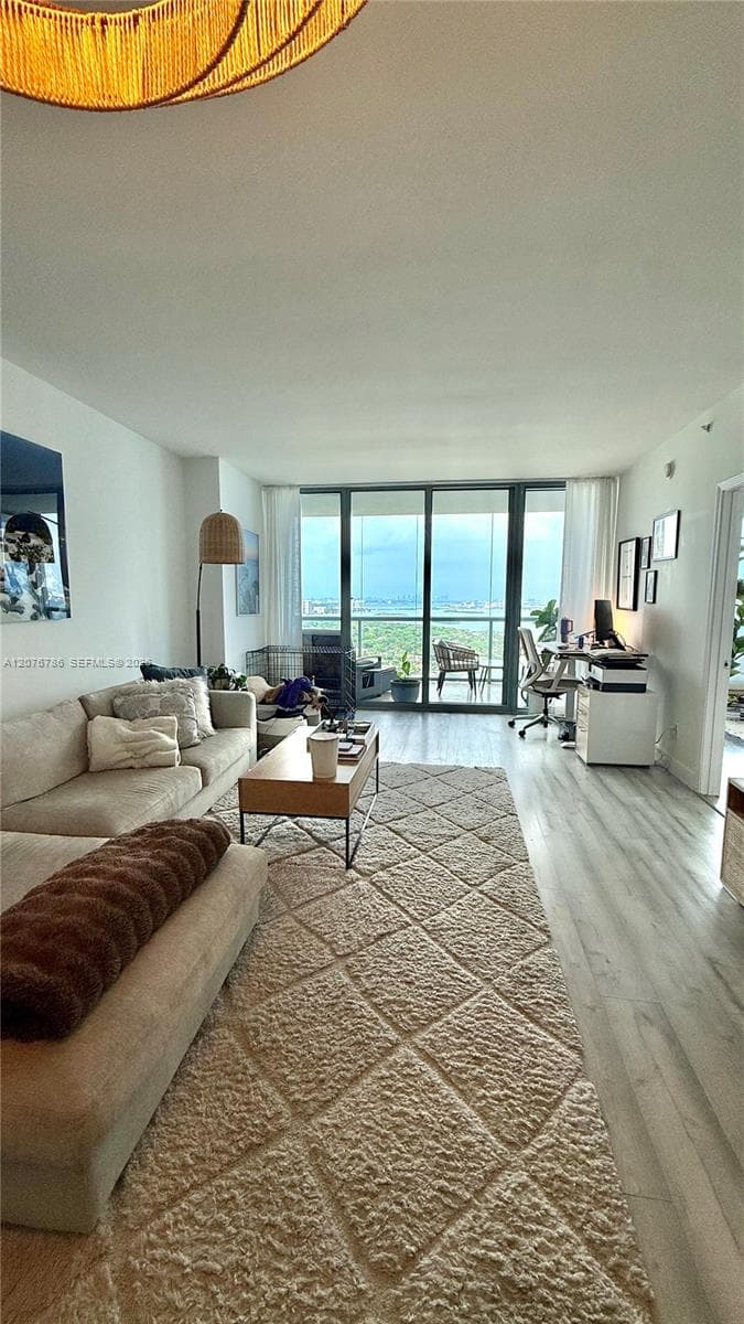 601 NE 36th St # 3309, Miami, FL 33137 photo 5