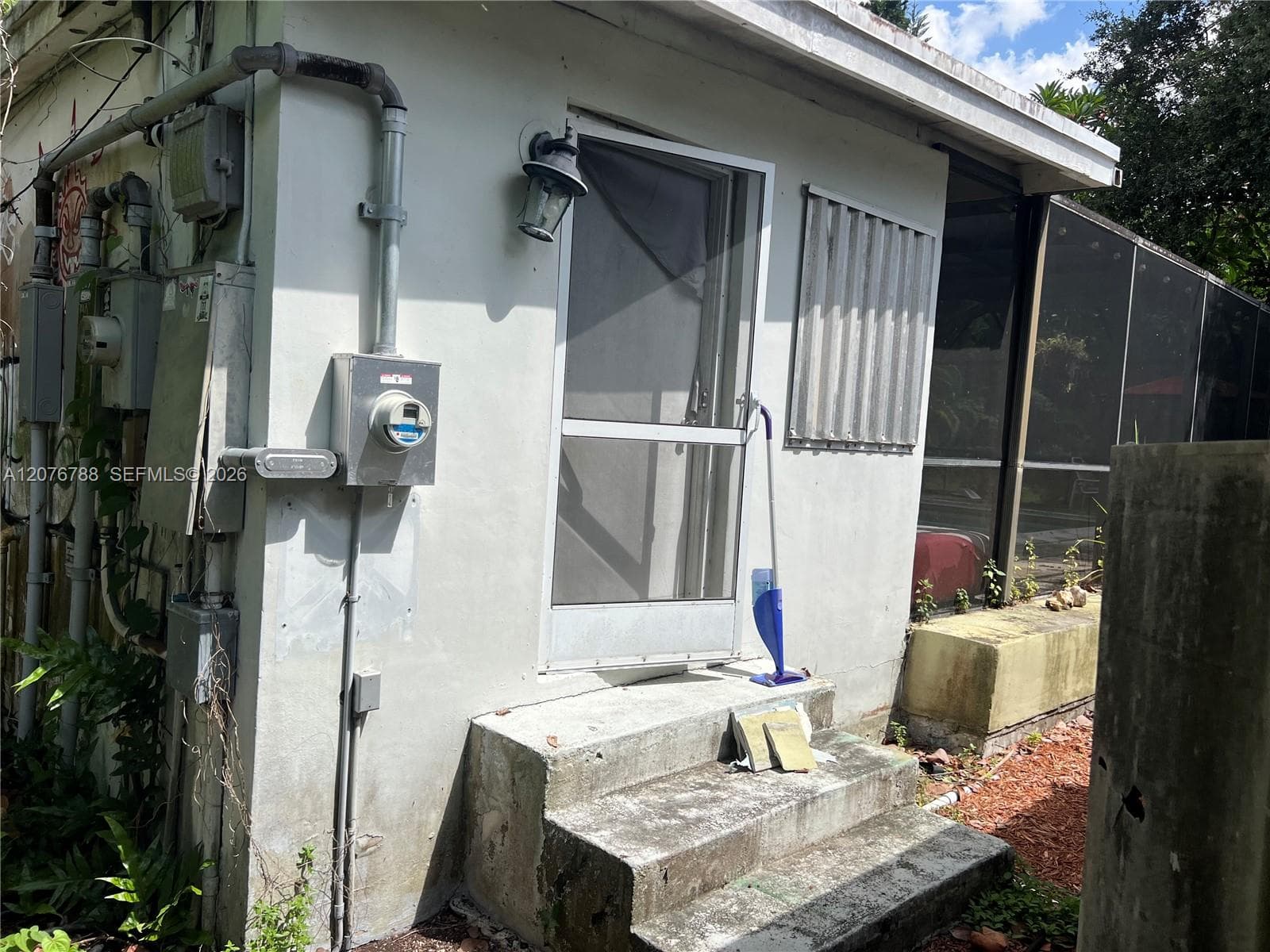 11429 NE 11th Pl, Biscayne Park, FL 33161 photo 3