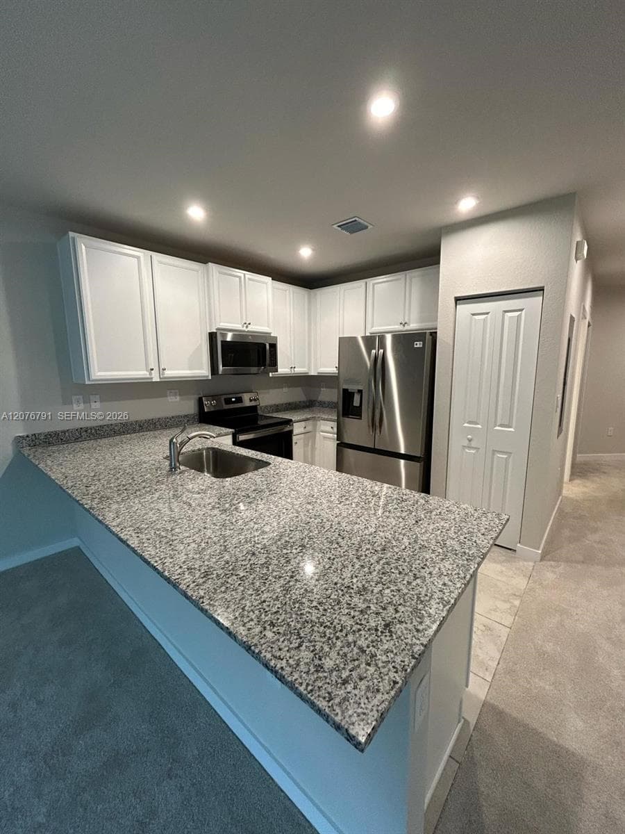 446 NW 11th Ave # 446, Florida City, FL 33034
