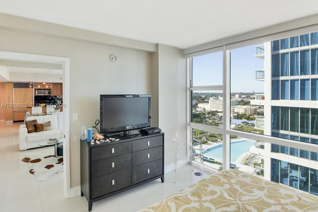 6801 Collins Ave # 1216, Miami Beach, FL 33141 photo 3