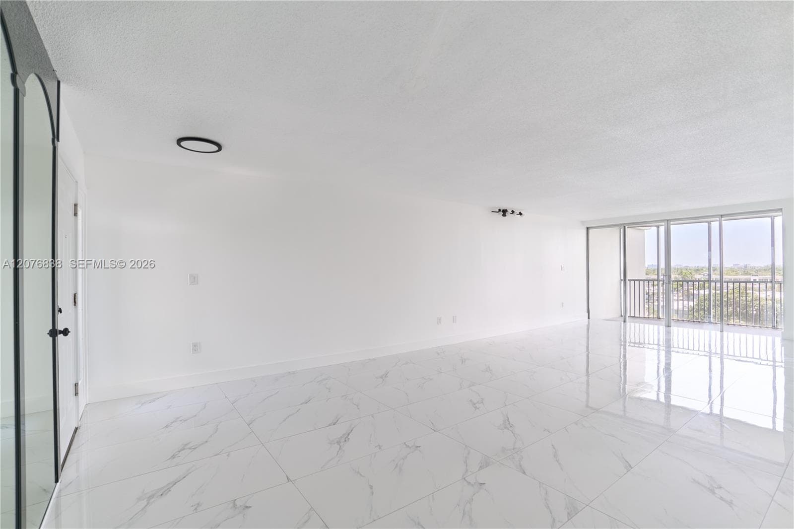 1750 NE 191st St # 829-4, Miami, FL 33179 photo 3