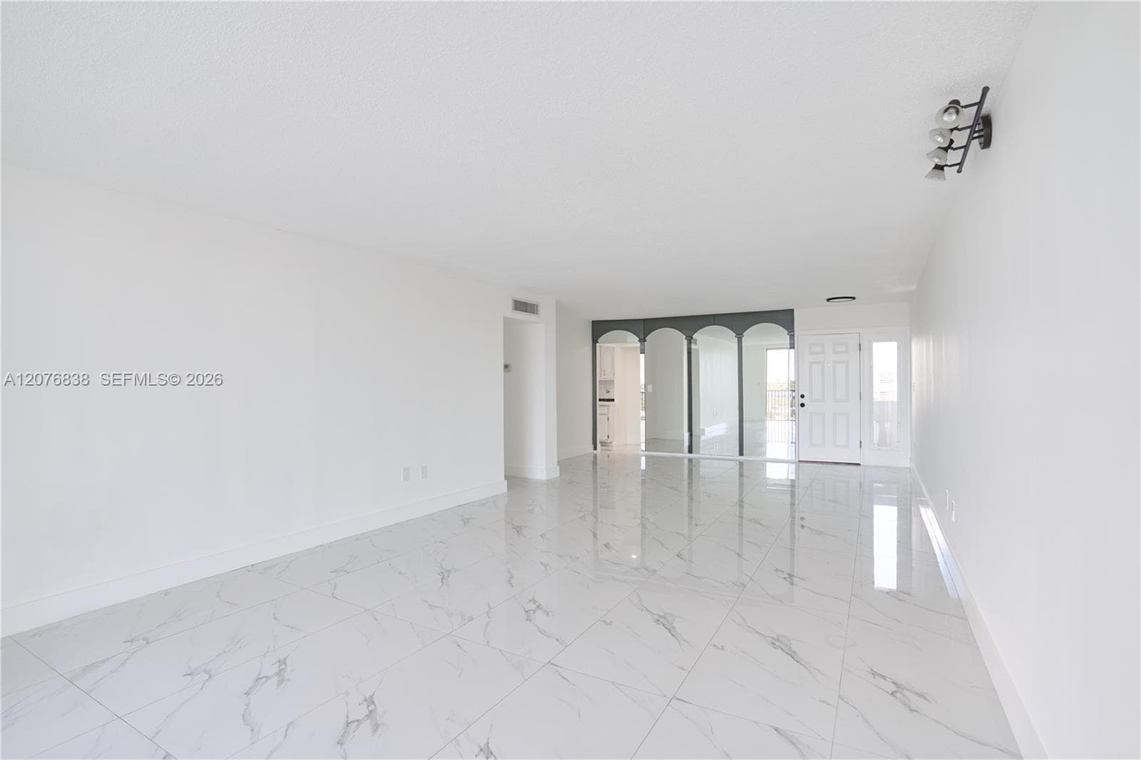 1750 NE 191st St # 829-4, Miami, FL 33179 photo 5
