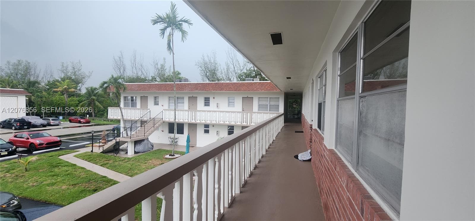 1555 N 12th Ct # 8B, Hollywood, FL 33019 photo 2