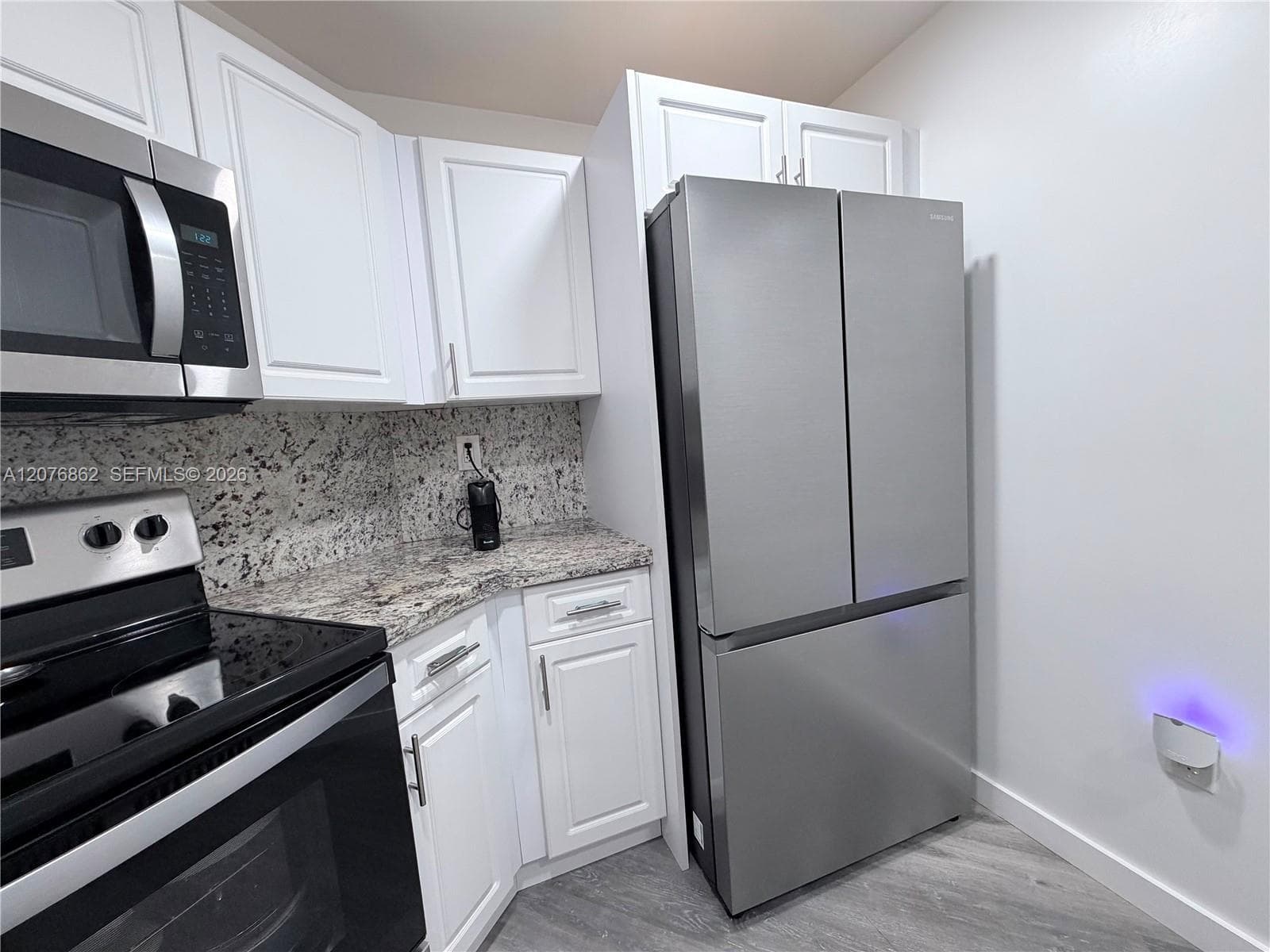 9731 Fontainebleau Blvd # F108, Miami, FL 33172 photo 4