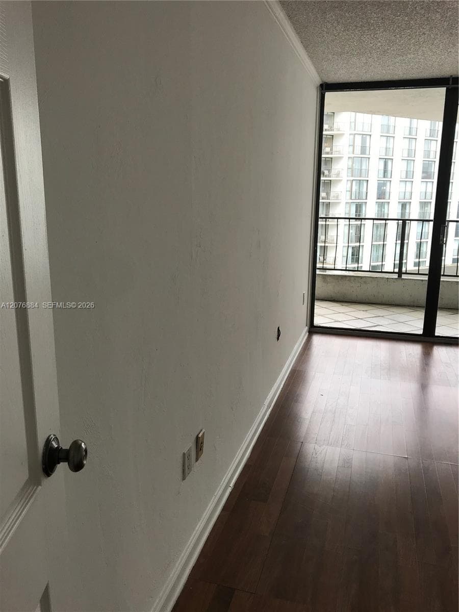 555 NE 15th St # 30E, Miami, FL 33132 photo 2
