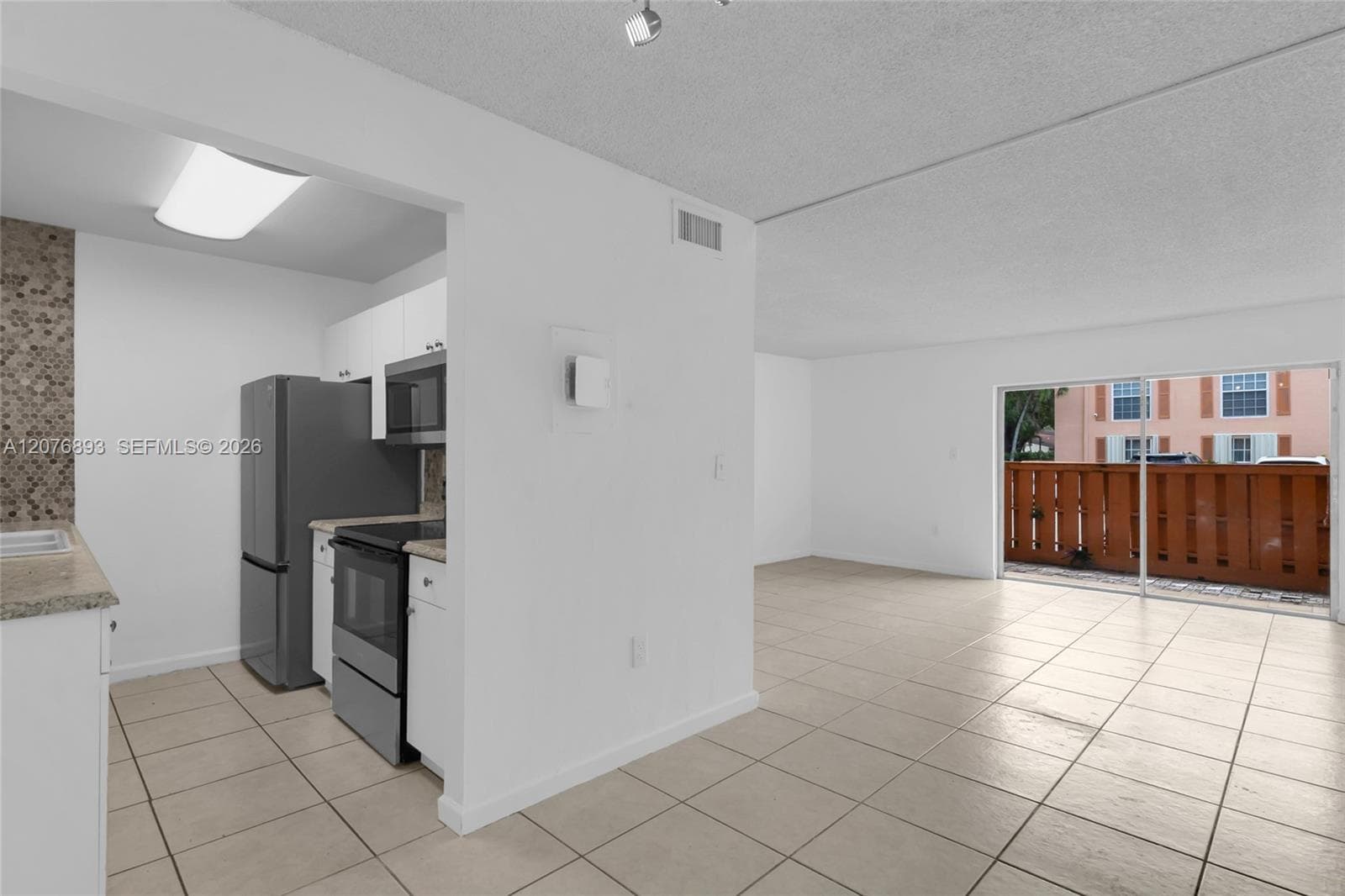 7100 Fairway Dr # K11, Miami Lakes, FL 33014 photo 4