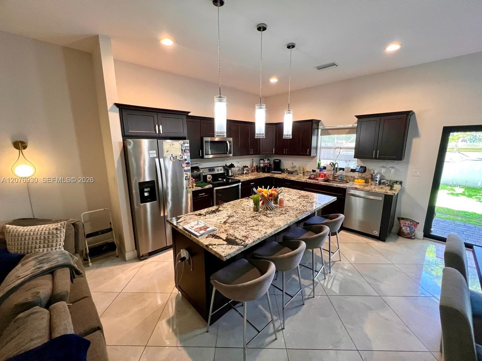 9271 NW 16th St, Pembroke Pines, FL 33027 photo 5