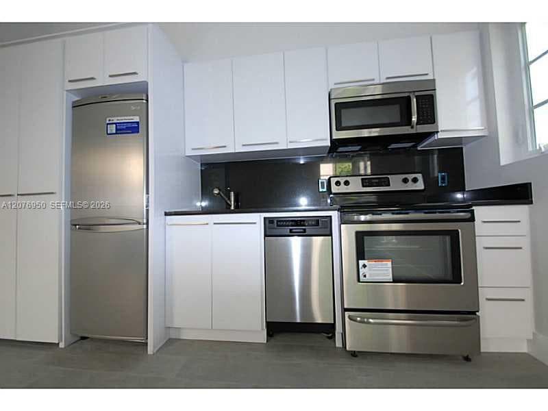 1321 PENNSYLVANIA AV # 4, Miami Beach, FL 33139 photo 2