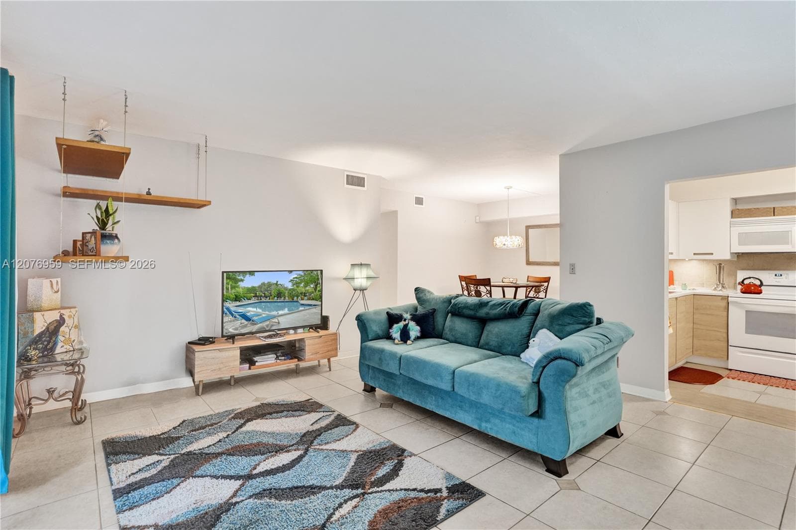 3017 N Oakland Forest Dr # 208, Oakland Park, FL 33309 photo 2