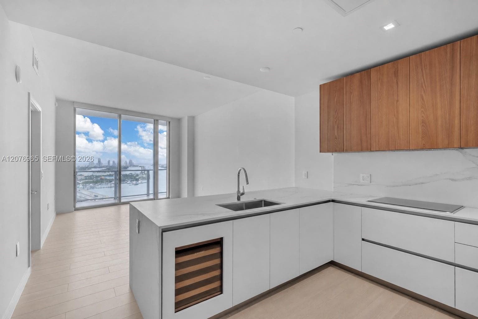 1400 Biscayne Blvd # 2305, Miami, FL 33132 photo 5