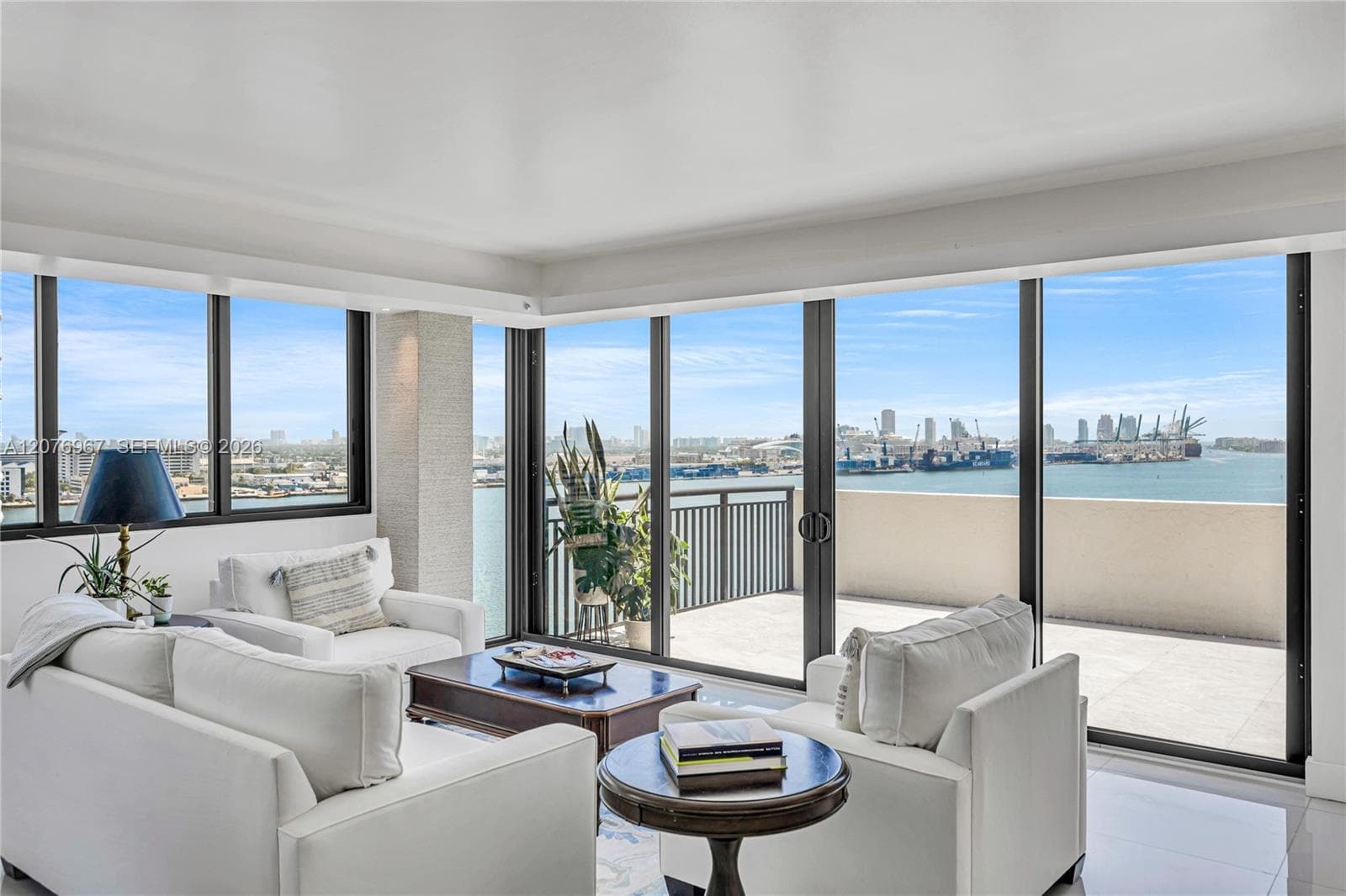 540 Brickell Key Dr # 1820, Miami, FL 33131 photo 3