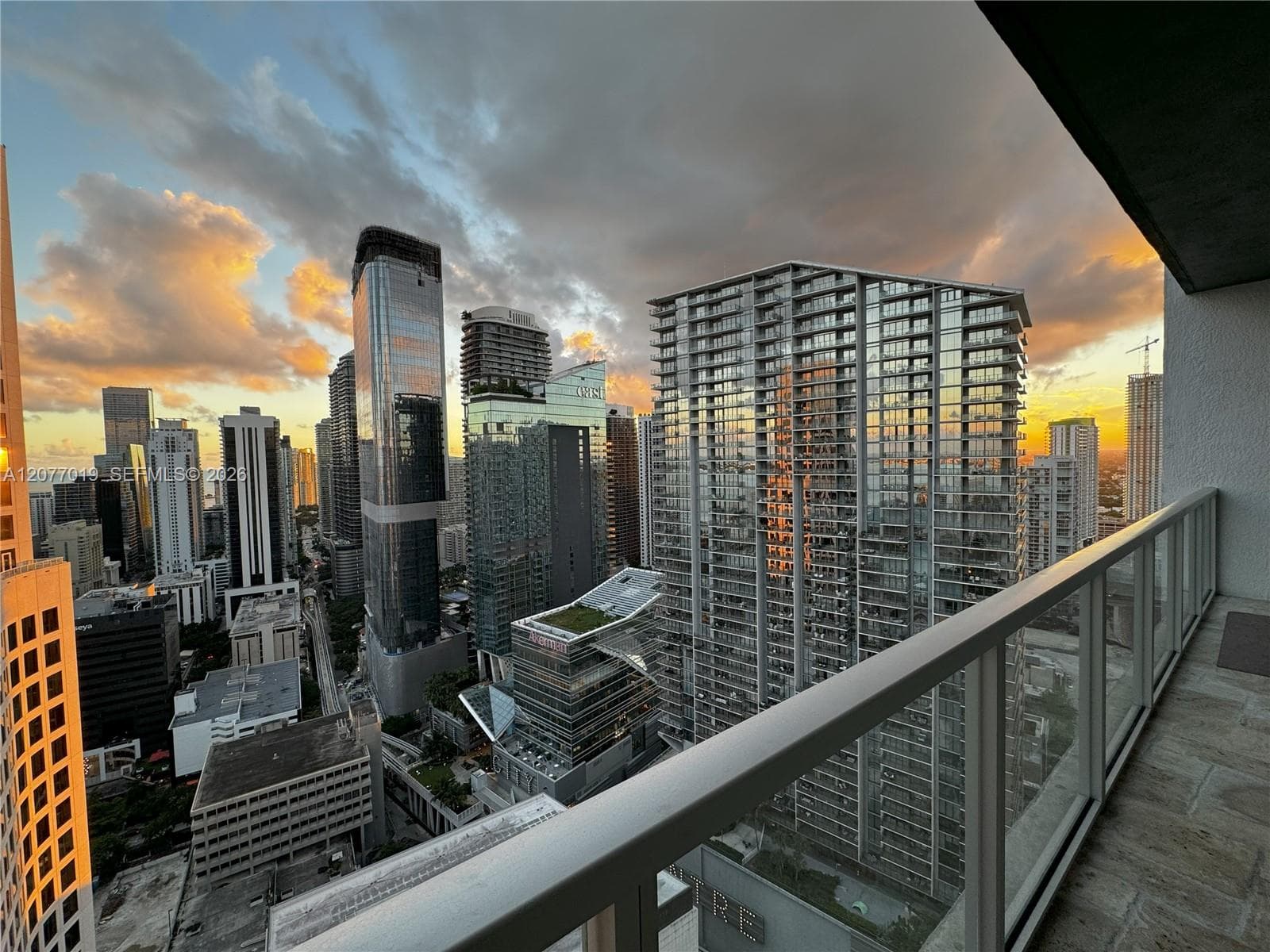 55 SE 6th St # 4106, Miami, FL 33131 photo 3
