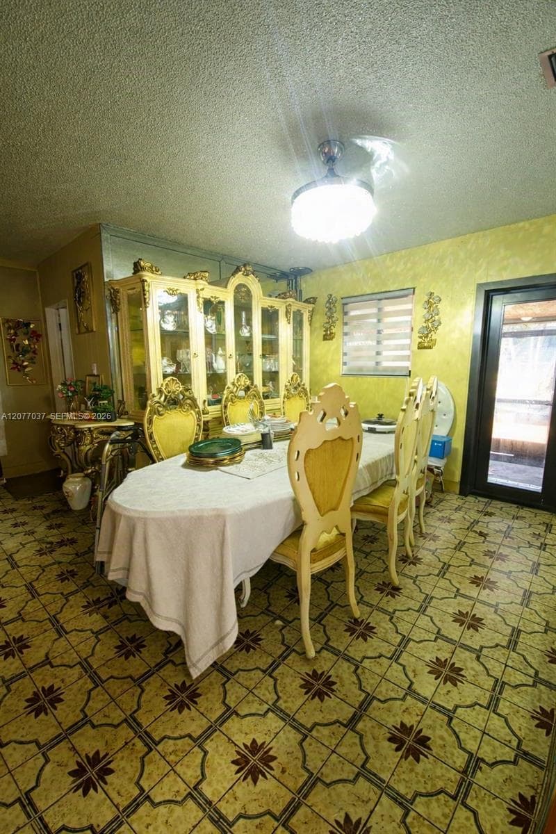 8210 NW 34th Ave, Miami, FL 33147 photo 4
