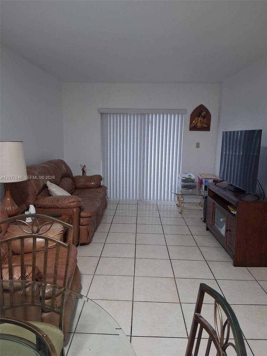 8990 SW 24th St # 226, Miami, FL 33165 photo 3