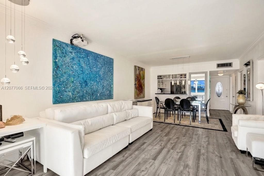 18707 NE 14th Ave # 522, Miami, FL 33179 photo 4