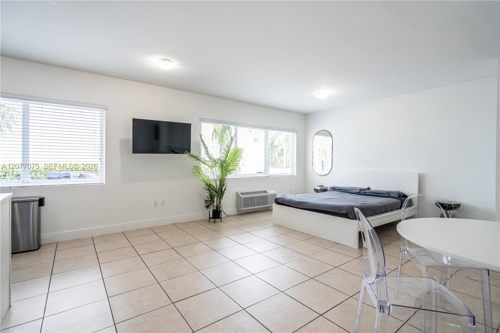 6971 Carlyle Ave # 102, Miami Beach, FL 33141 photo 2