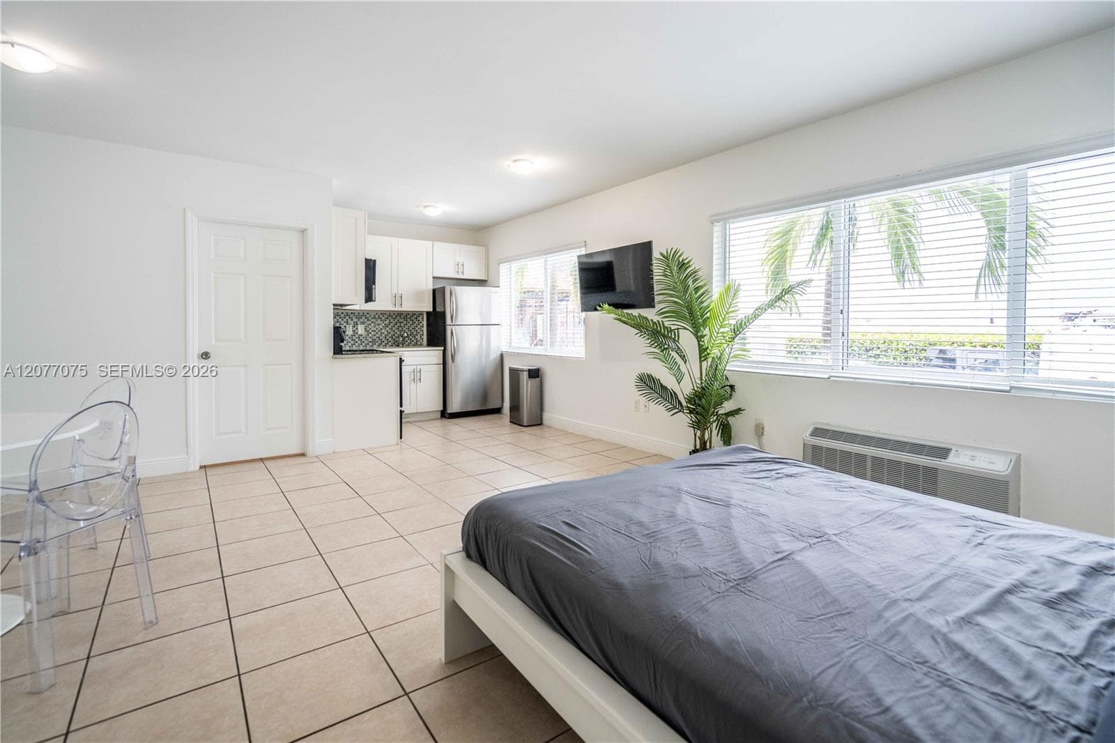 6971 Carlyle Ave # 102, Miami Beach, FL 33141 photo 3