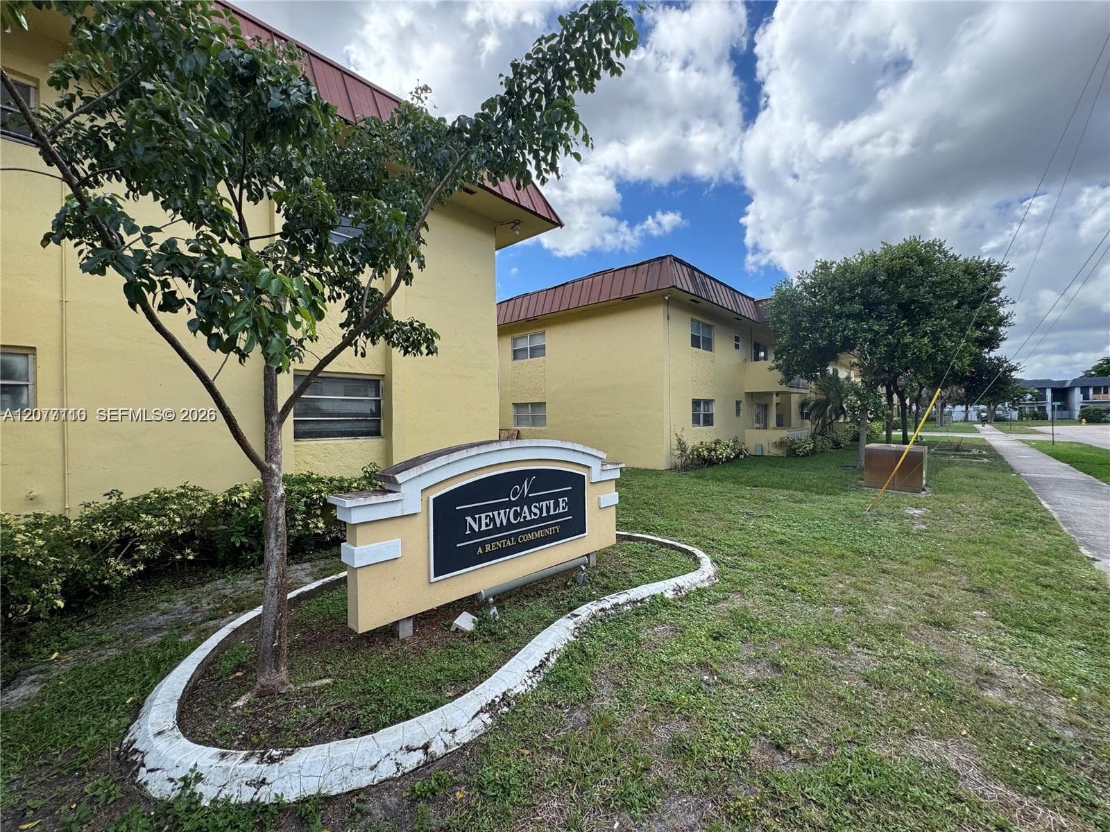 3380 NW 30th St # 24, Lauderdale Lakes, FL 33311