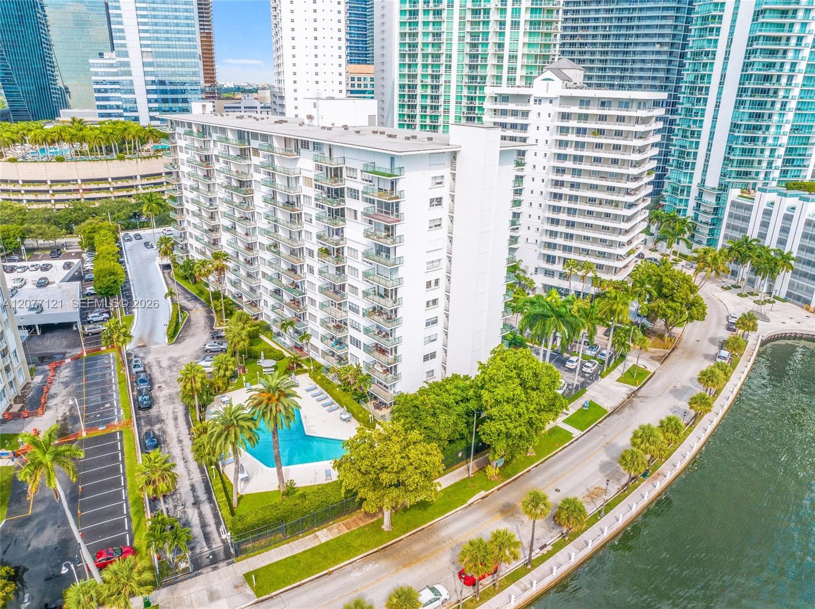 1408 Brickell Bay Dr # 703, Miami, FL 33131 photo 4
