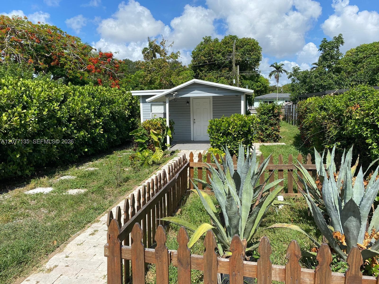 14920 NE 10th Ave, Miami, FL 33161 photo 2