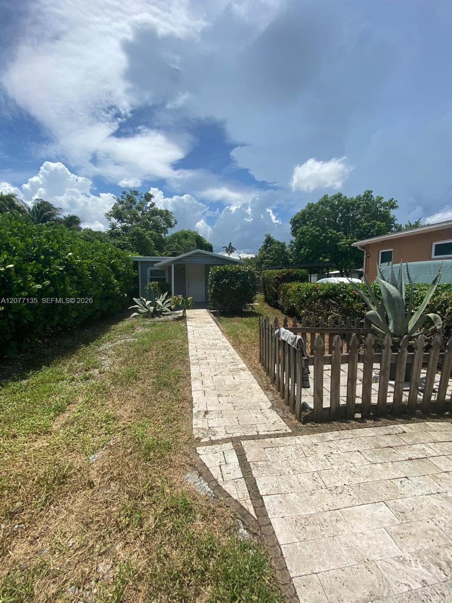 14920 NE 10th Ave, Miami, FL 33161 photo 3