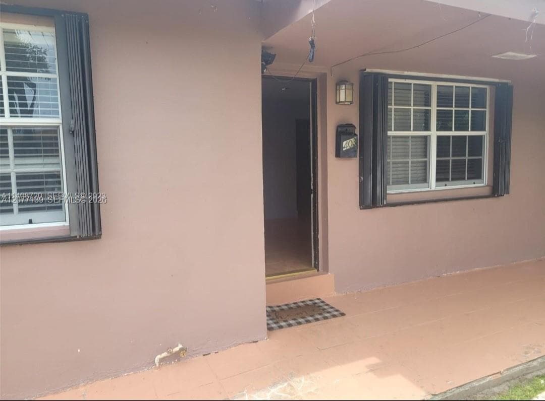 401 SW 4th terrace # 403, Hallandale Beach, FL 33009 photo 4