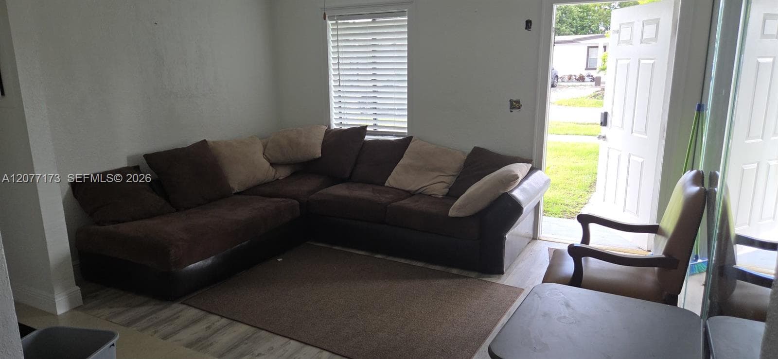 11285 SW 43rd St, Miami, FL 33165 photo 2