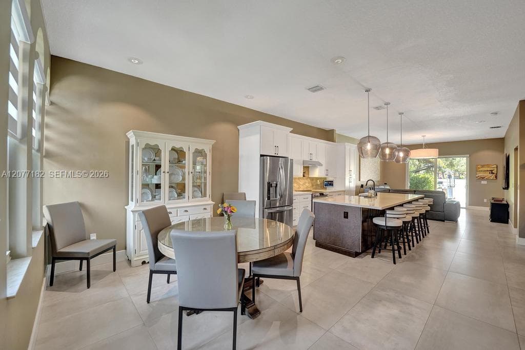 13993 N Cypress Cove Cir, Davie, FL 33325 photo 4