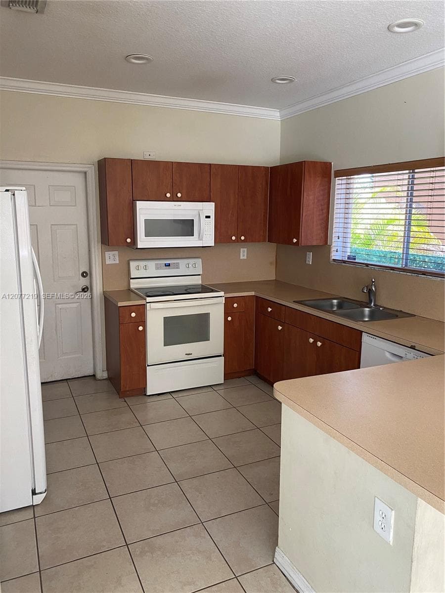 14503 SW 158th Ct, Miami, FL 33196 photo 3