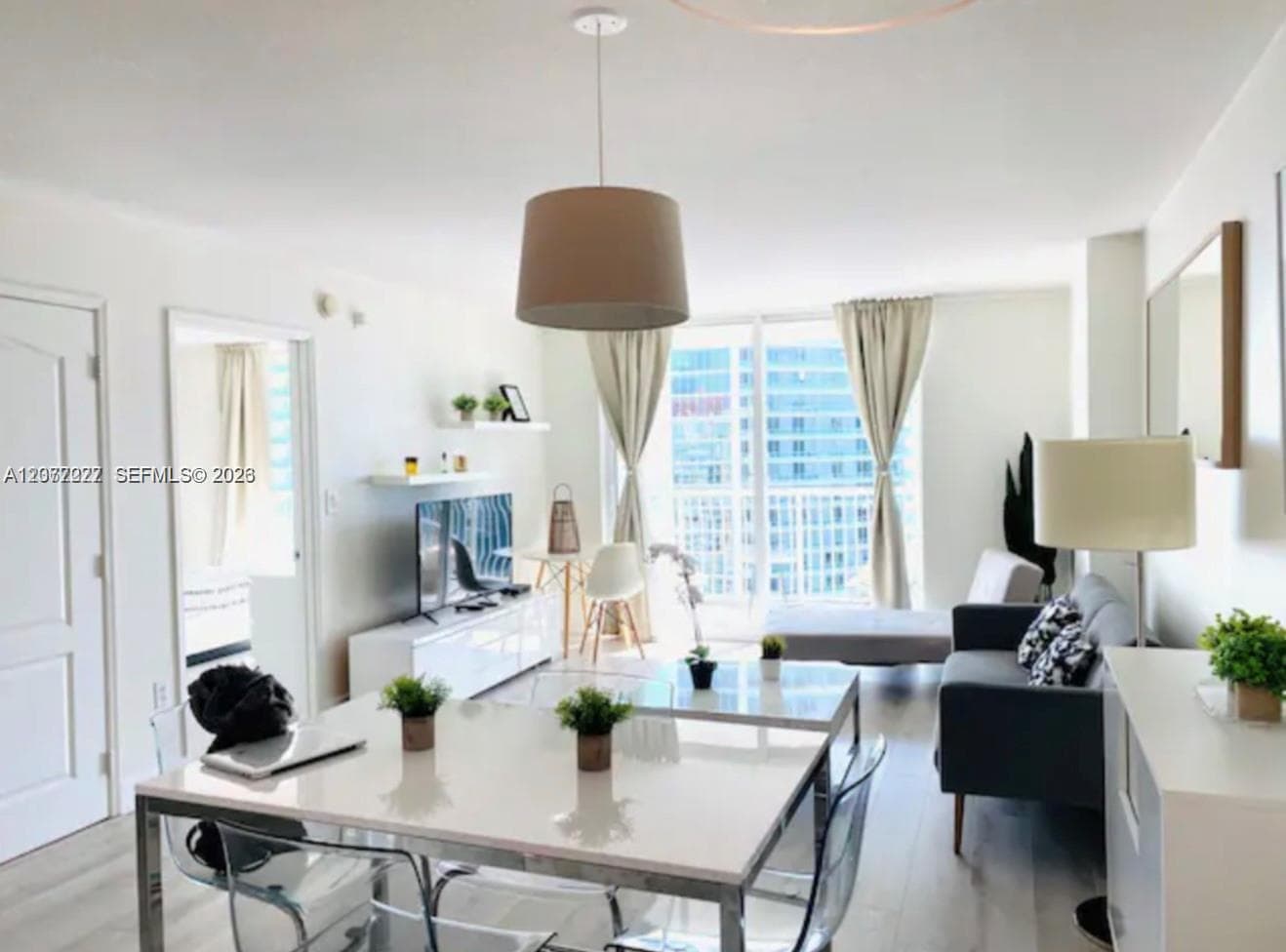 1200 Brickell Bay Dr # 3705, Miami, FL 33131
