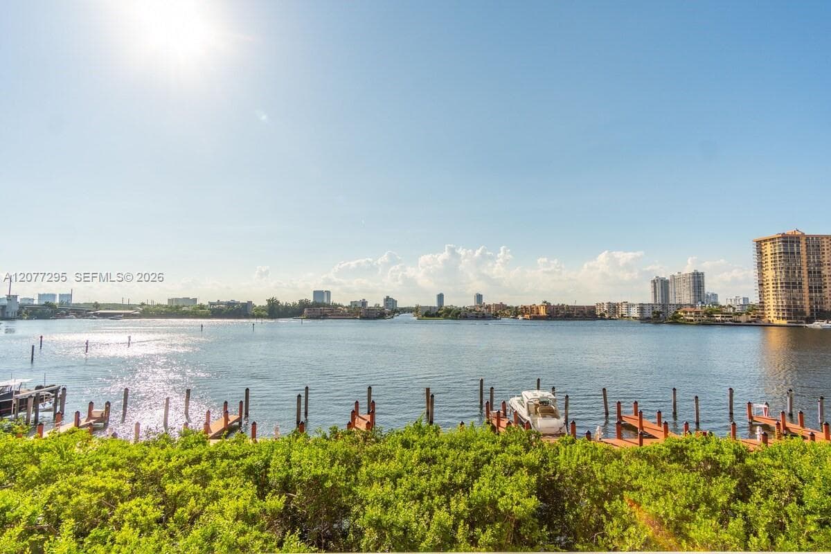17050 N Bay Rd # 406, Sunny Isles Beach, FL 33160 photo 2