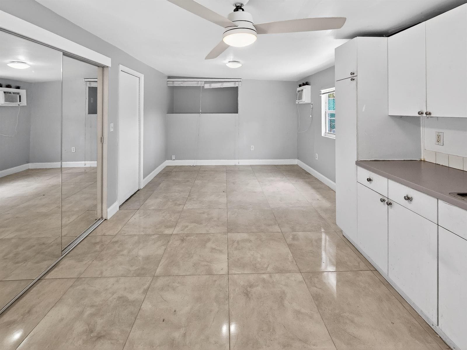 2426 NE 184TH Street, North Miami Beach, FL 33160 photo 4