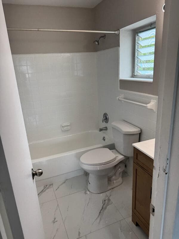 2285 NE 172nd Street # 12, North Miami Beach, FL 33160 photo 3