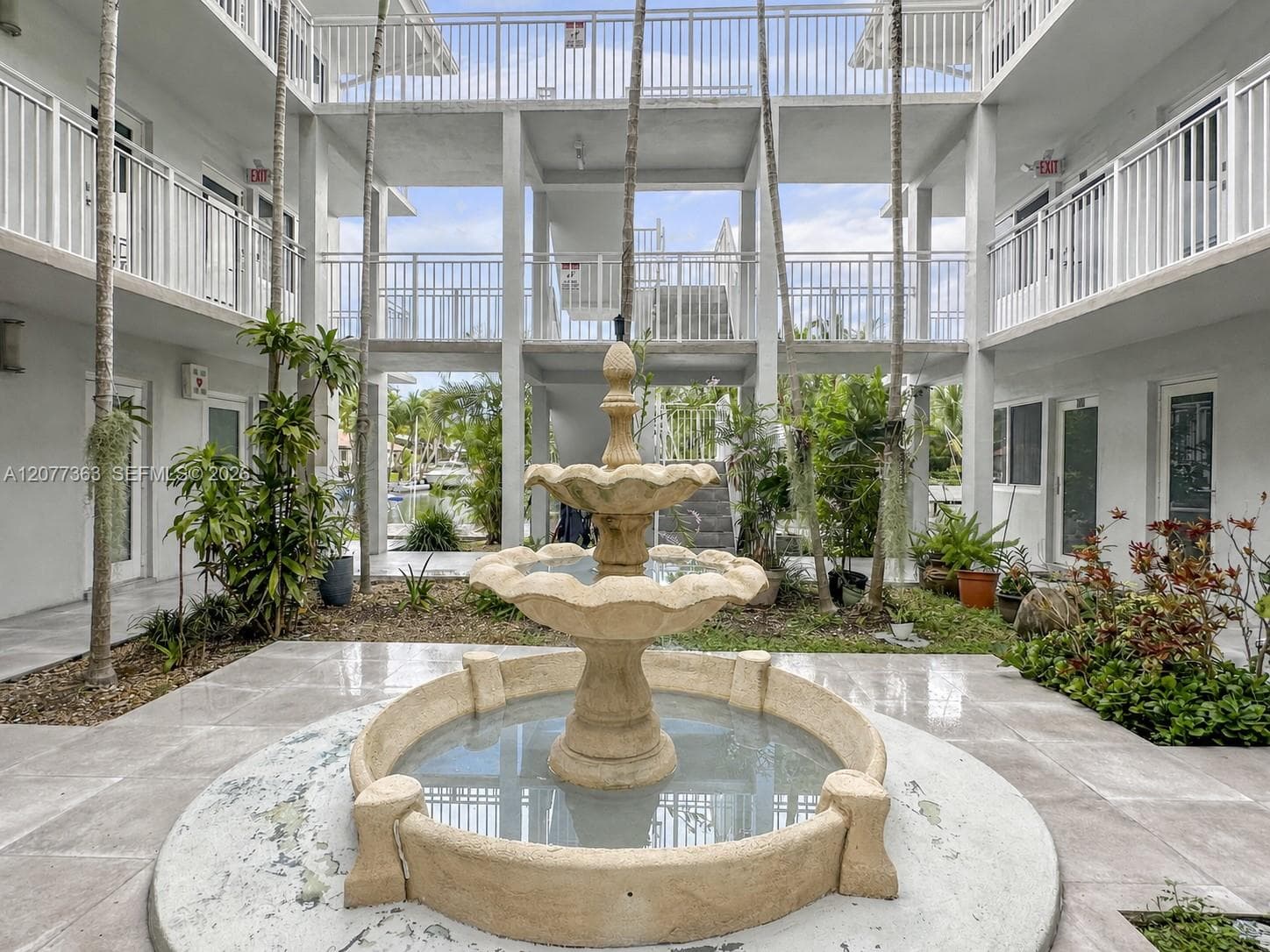 2430 NE 135th St # 103, North Miami, FL 33181 photo 4