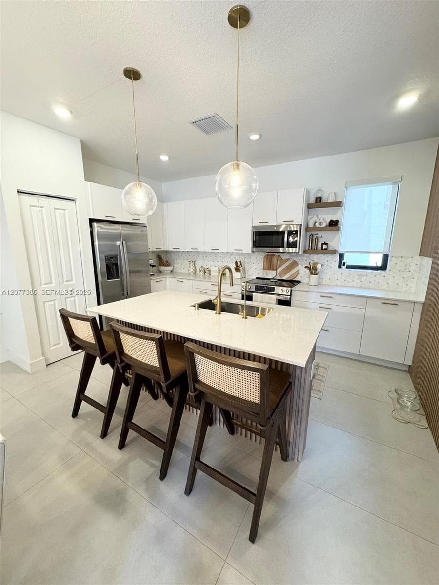4867 NW 84th Ave, Doral, FL 33166 photo 5